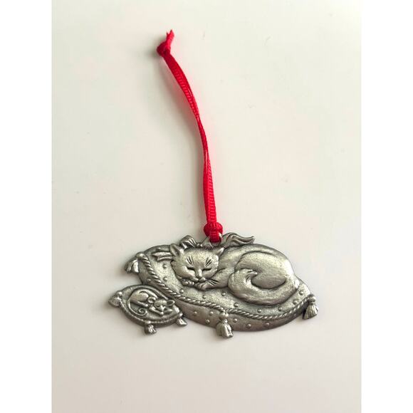 Madison Ave Night Before Christmas NotA Creature Was Stirring Cat Mouse Ornament - Picture 1 of 7